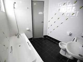 Rosewood Residences Imbi Куала-Лумпур Экстерьер фото